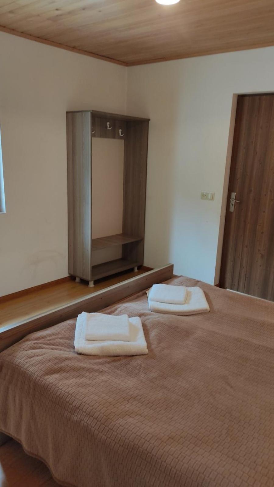 Guesthouse Mabu - 4 Newly Built Rooms In The Heart Of Μέστια Εξωτερικό φωτογραφία